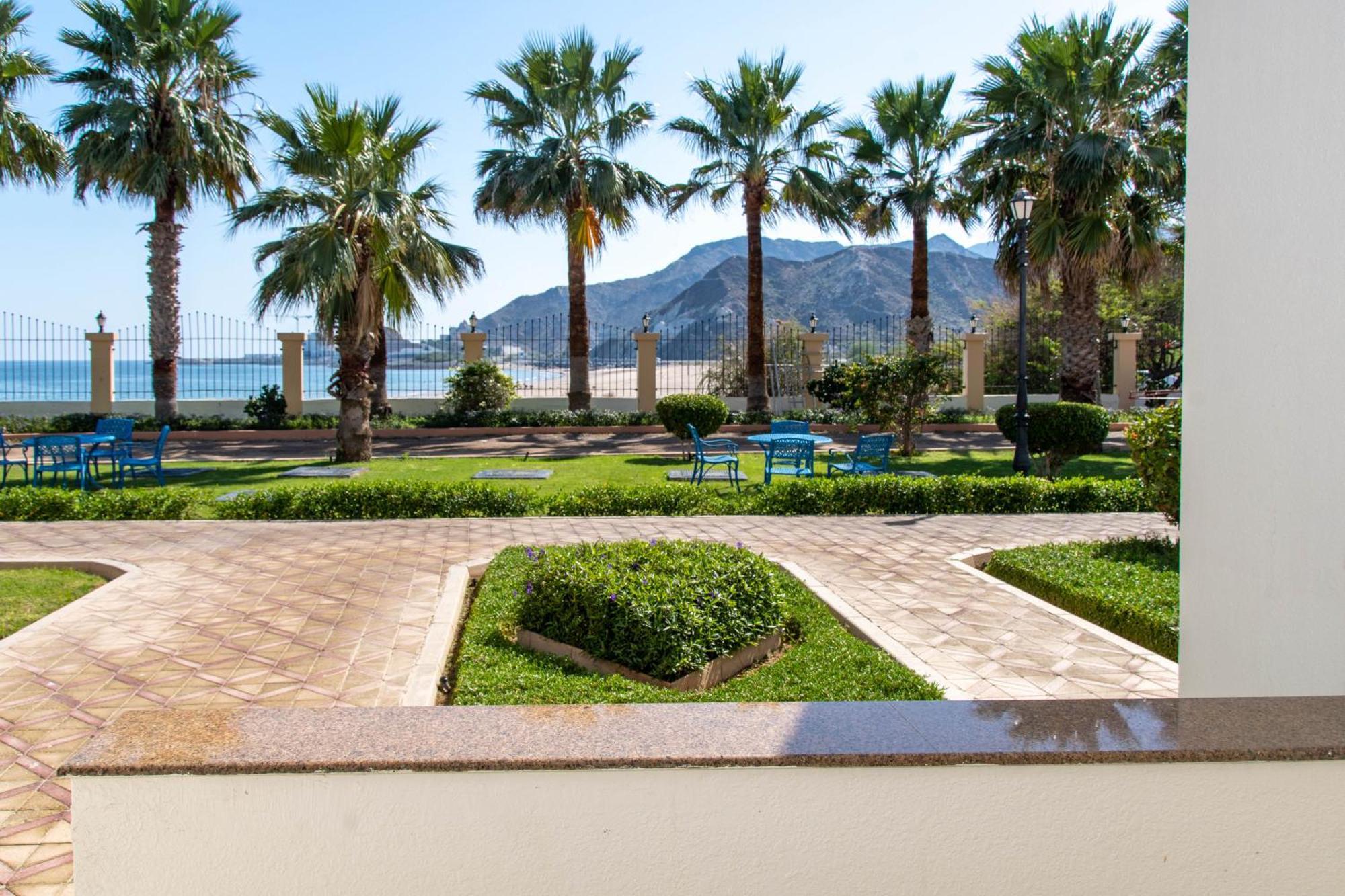 Sandy Beach Hotel & Resort Аль-Ака Екстер'єр фото