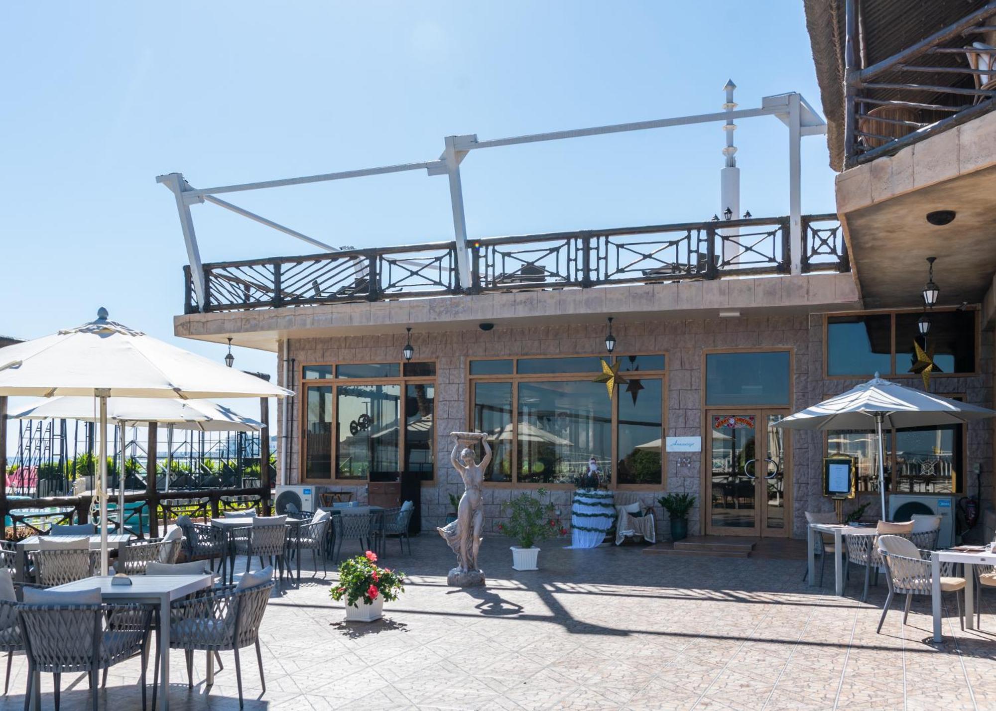 Sandy Beach Hotel & Resort Аль-Ака Екстер'єр фото